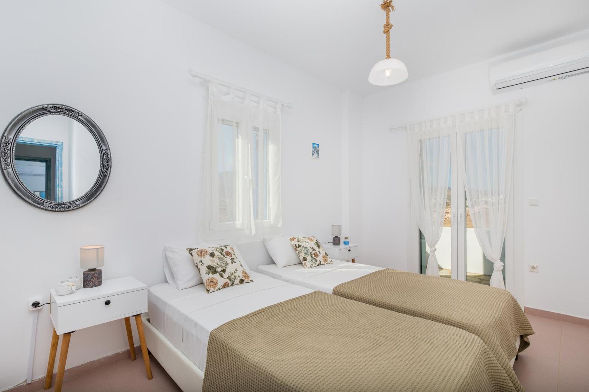 Chloe Home Piso Livadi Extérieur photo